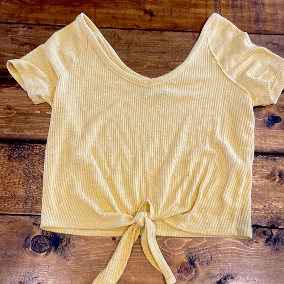 Abercrombie & Fitch Crop - Picture 1 of 2